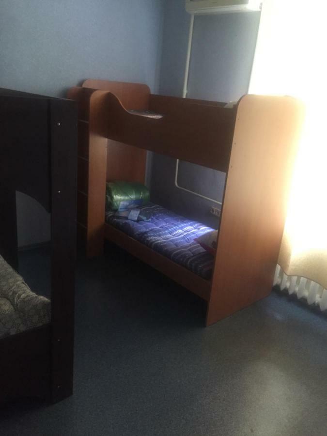 Подушка Hostel Херсон Екстериор снимка