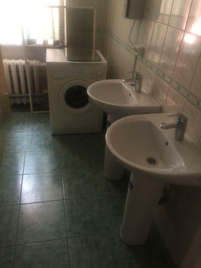 Подушка Hostel Херсон Екстериор снимка